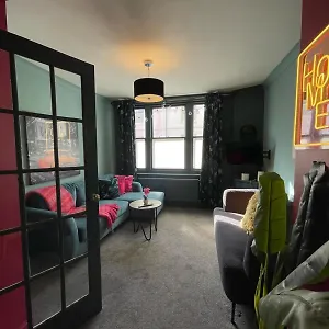 Garden Town Flat Accommodating 8 Guests Brighton