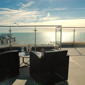 Apartment Airhost's Brighton's Diamond Escape With Sea Views, Hove